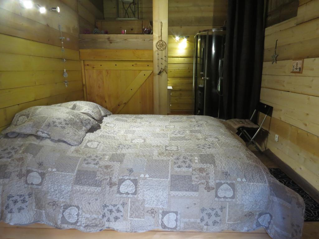 B&B Mas Les Lecques Beaucaire  Exterior photo